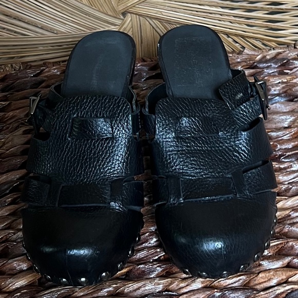 Clogs - Picture 4 of 4